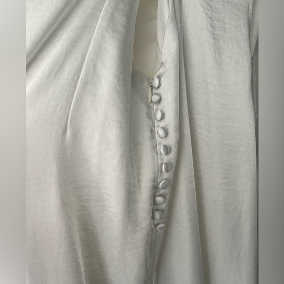 Aisle Dress in White - Elliatt - Picture 5 of 8